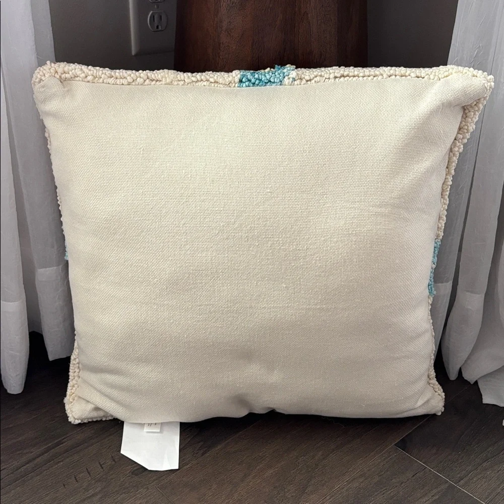 Place & Time “JoAnne’s” Yarn hooked floral, multicolor square pillow